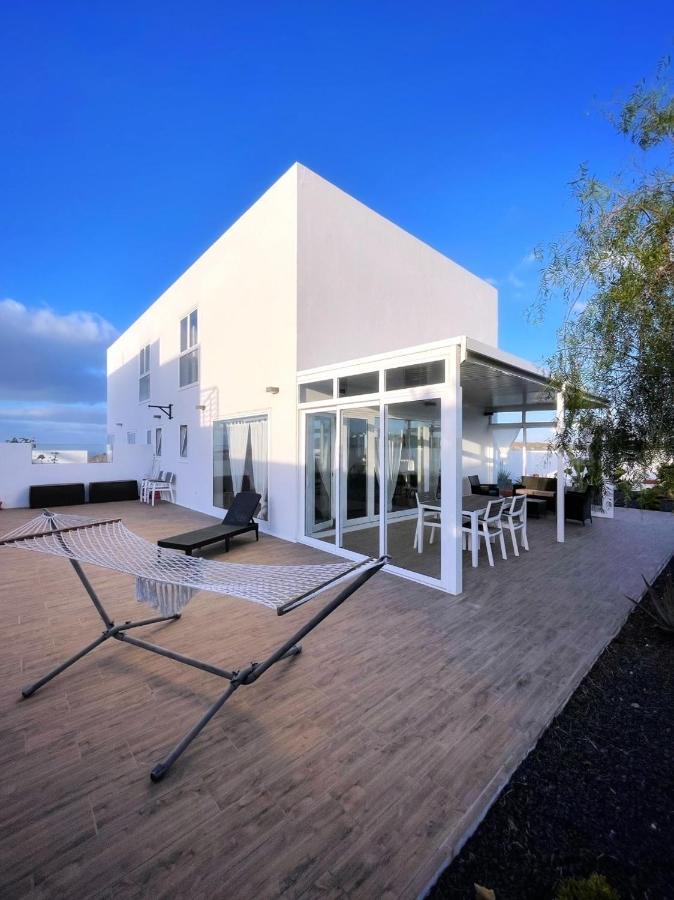 Апартаменты Azur Arts Lanzarote Lofts Тинахо Экстерьер фото