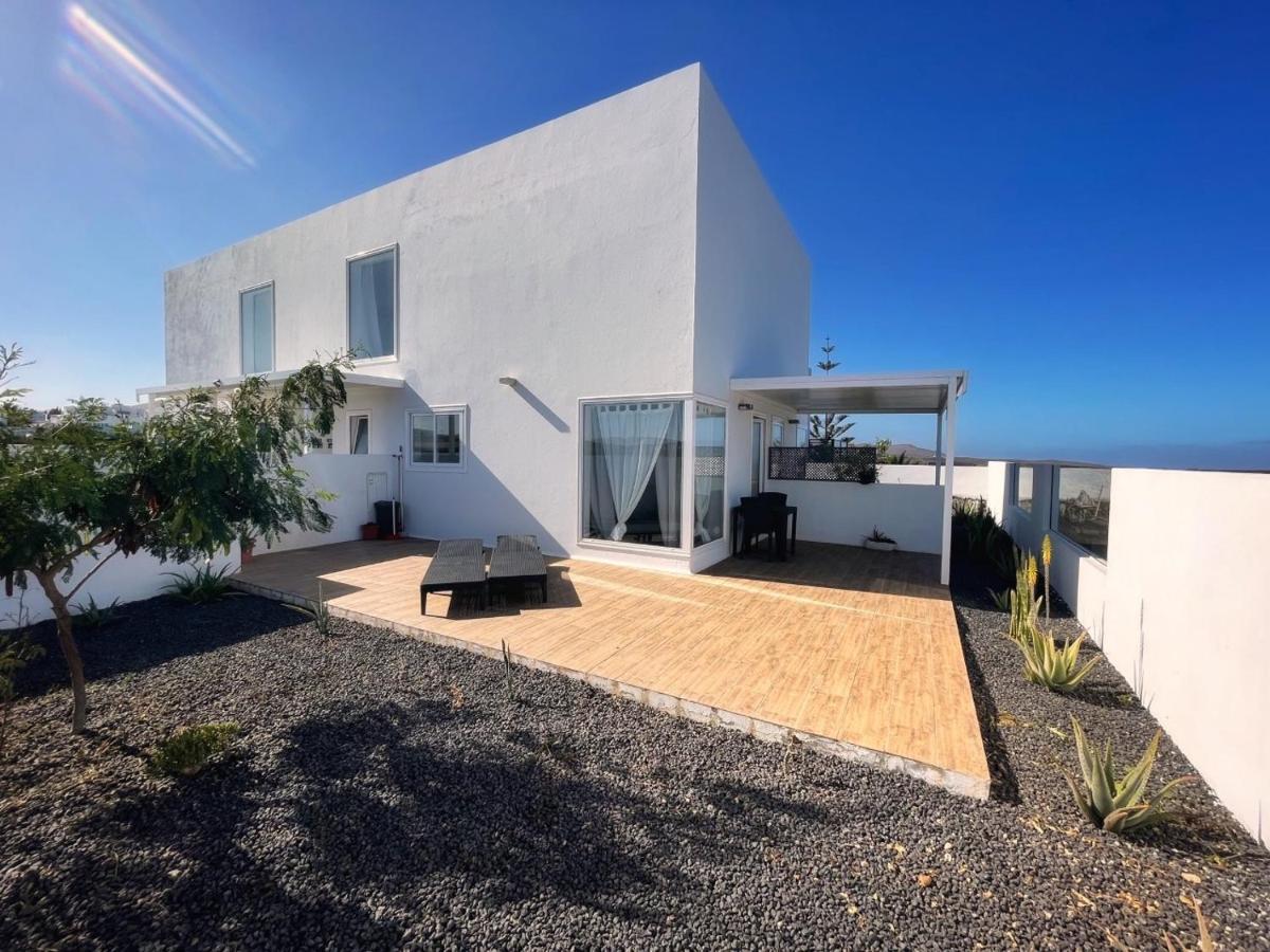 Апартаменты Azur Arts Lanzarote Lofts Тинахо Экстерьер фото