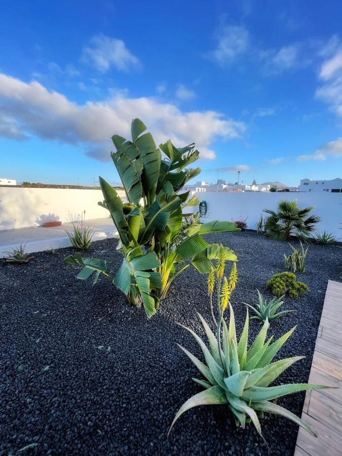Апартаменты Azur Arts Lanzarote Lofts Тинахо Экстерьер фото